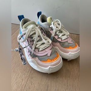Off-White Odsy-1000 Sneaker (Women)